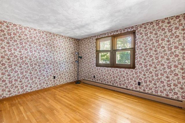 26 Atherton Rd, Foxboro, MA 02035