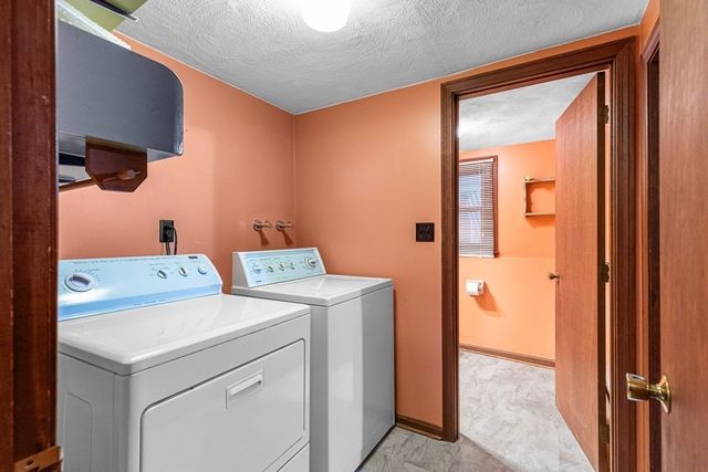 26 Atherton Rd, Foxboro, MA 02035