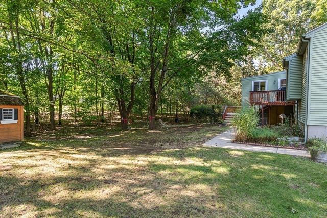 26 Atherton Rd, Foxboro, MA 02035