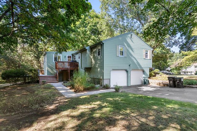 26 Atherton Rd, Foxboro, MA 02035