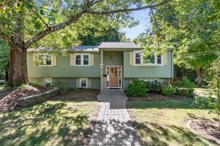 26 Atherton Rd, Foxboro, MA 02035