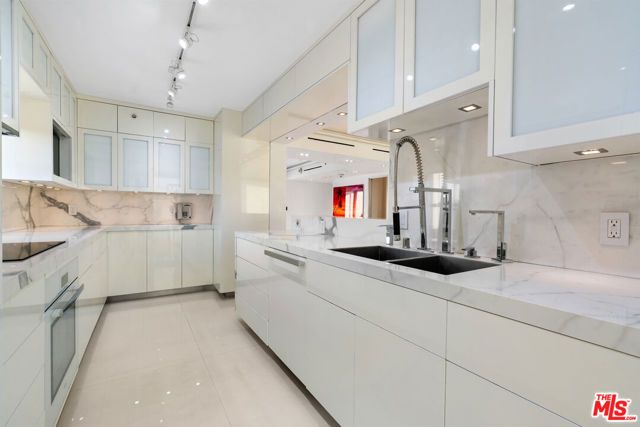 201 Ocean Avenue 409P, Santa Monica, CA 90402