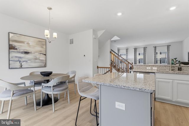 1 VICTORIAN WAY, West Deptford, NJ 08096