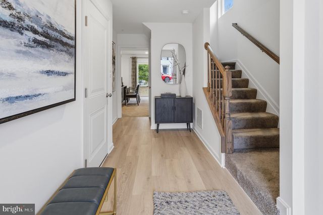 1 VICTORIAN WAY, West Deptford, NJ 08096