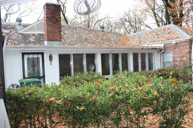 2962 WHITNEY AVE, Memphis, TN 38128