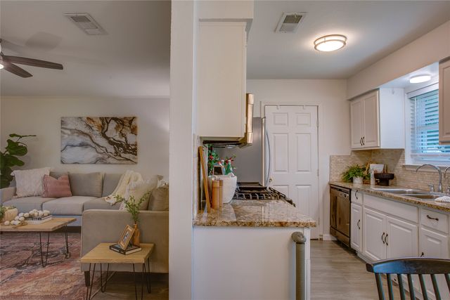 914 Meadow Mead Drive, Allen, TX 75002