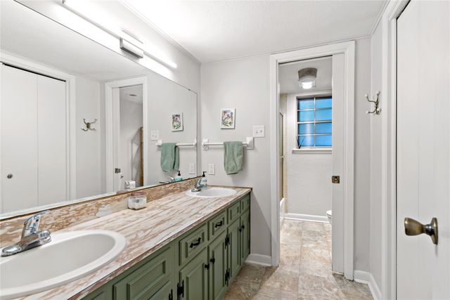 605 SE 32nd Street, Paris, TX 75460