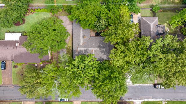605 SE 32nd Street, Paris, TX 75460