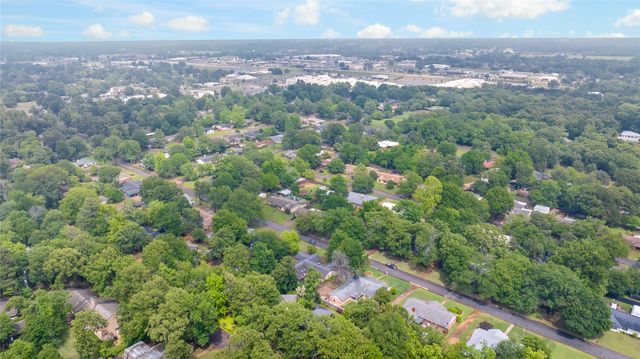 605 SE 32nd Street, Paris, TX 75460