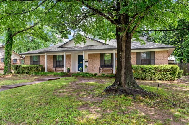 605 SE 32nd Street, Paris, TX 75460