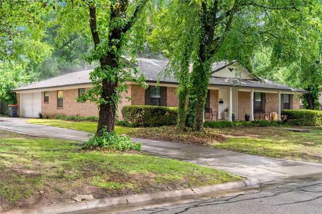 605 SE 32nd Street, Paris, TX 75460