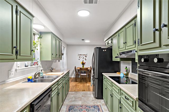 605 SE 32nd Street, Paris, TX 75460