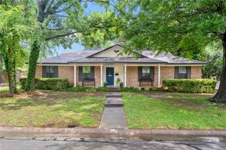 605 SE 32nd Street, Paris, TX 75460