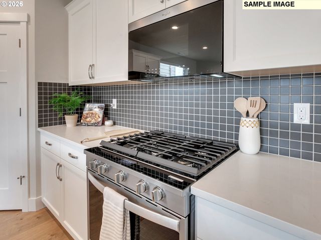 13872 Sw 175th Ave, Tigard, OR 97140