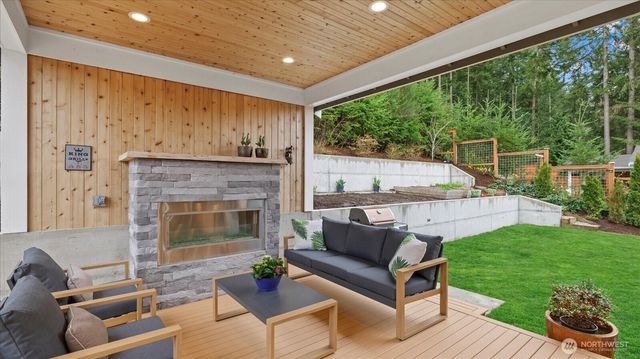 17123 69th Place W, Edmonds, WA 98026