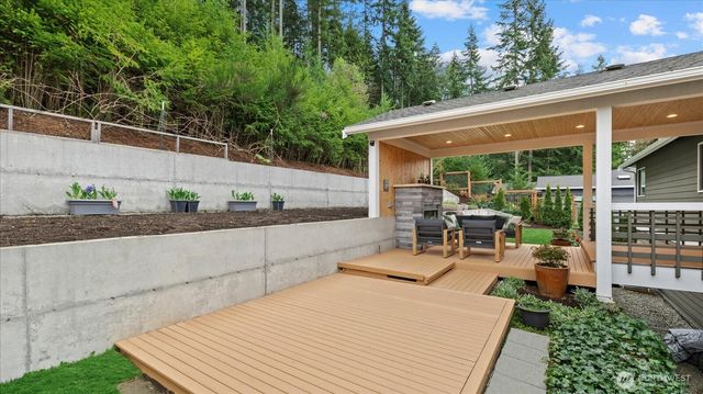 17123 69th Place W, Edmonds, WA 98026