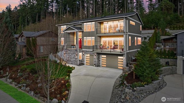 17123 69th Place W, Edmonds, WA 98026