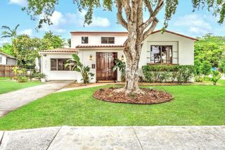 991 NE 82nd St, Miami, FL 33138