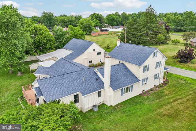 2681 BURTON RD, Harleysville, PA 19438