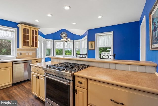 2681 BURTON RD, Harleysville, PA 19438