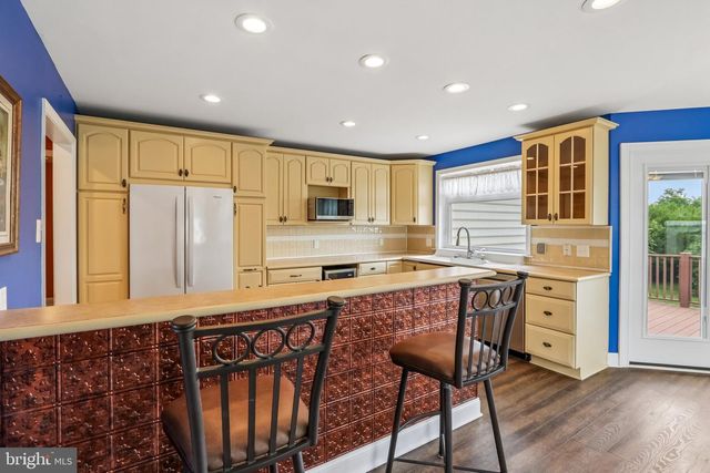 2681 BURTON RD, Harleysville, PA 19438