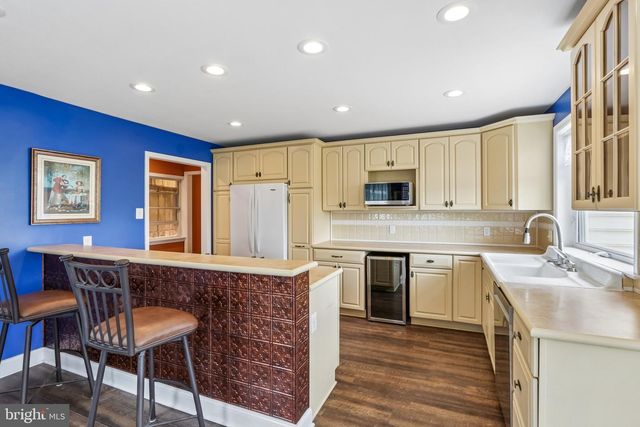 2681 BURTON RD, Harleysville, PA 19438