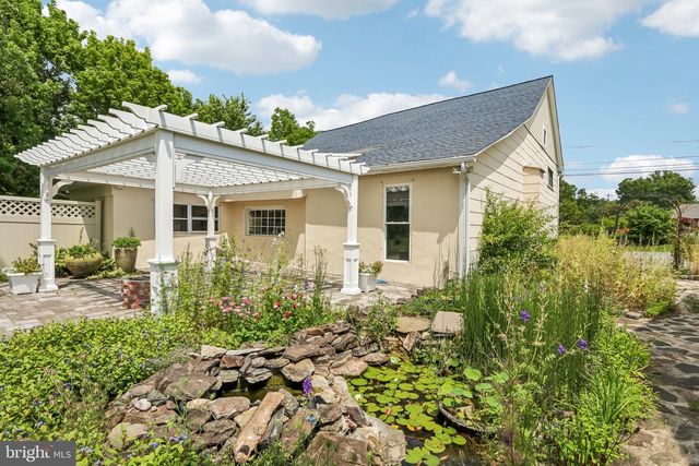 2681 BURTON RD, Harleysville, PA 19438