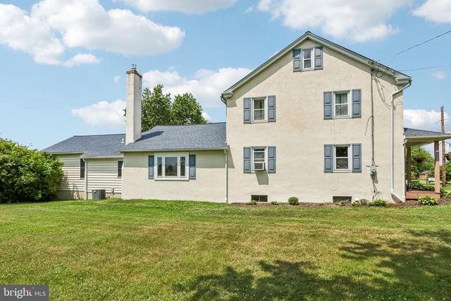 2681 BURTON RD, Harleysville, PA 19438