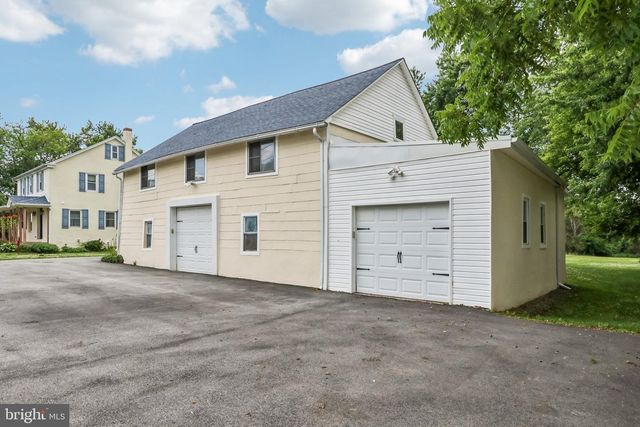 2681 BURTON RD, Harleysville, PA 19438