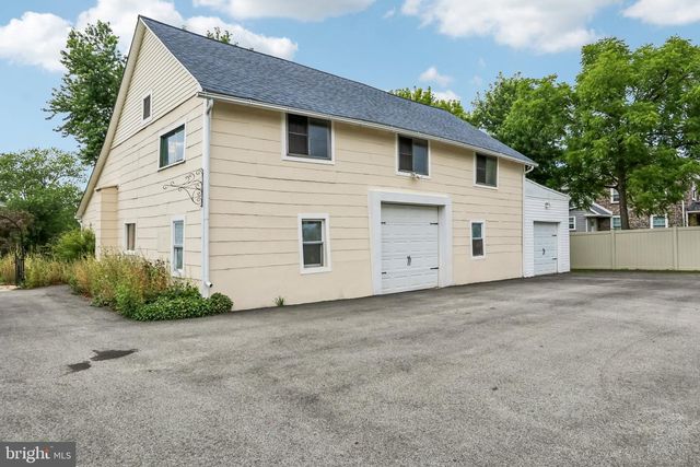 2681 BURTON RD, Harleysville, PA 19438