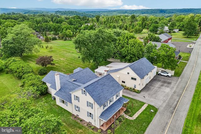 2681 BURTON RD, Harleysville, PA 19438