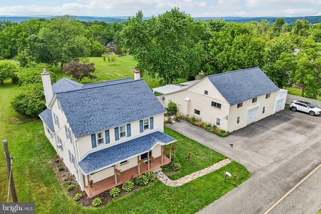 2681 BURTON RD, Harleysville, PA 19438