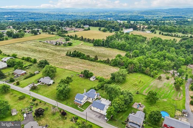 2681 BURTON RD, Harleysville, PA 19438