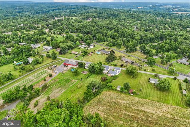 2681 BURTON RD, Harleysville, PA 19438