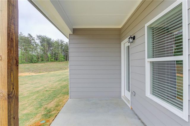6378 Pine Ridge Point, Lula, GA 30554