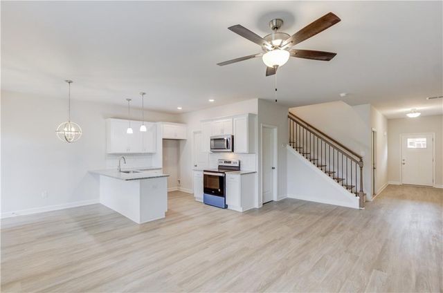6378 Pine Ridge Point, Lula, GA 30554