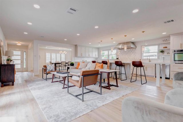 6434 Pineshade Lane, Houston, TX 77008