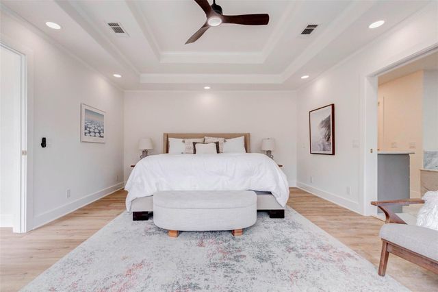 6434 Pineshade Lane, Houston, TX 77008