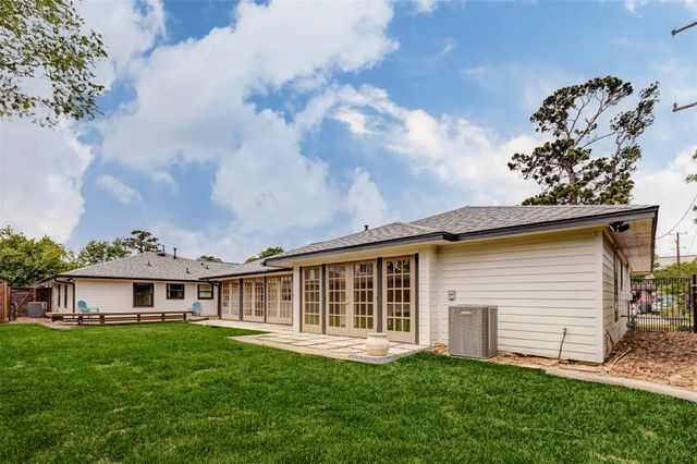 6434 Pineshade Lane, Houston, TX 77008