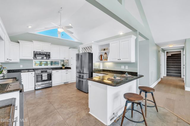 119 Sound View Drive N, Hampstead, NC 28443