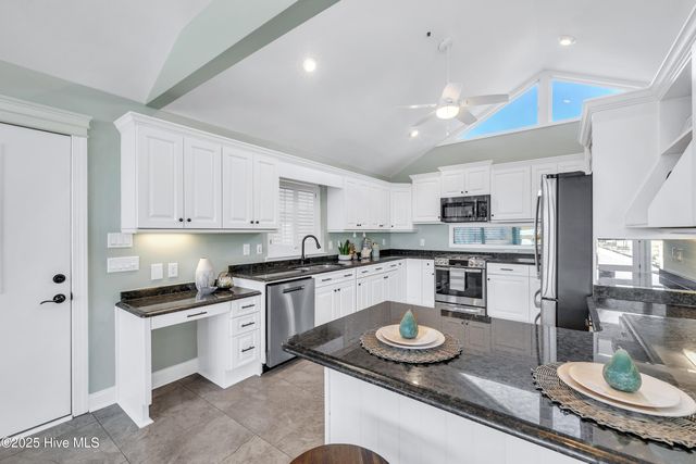 119 Sound View Drive N, Hampstead, NC 28443