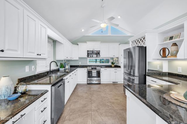 119 Sound View Drive N, Hampstead, NC 28443