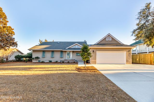 119 Sound View Drive N, Hampstead, NC 28443