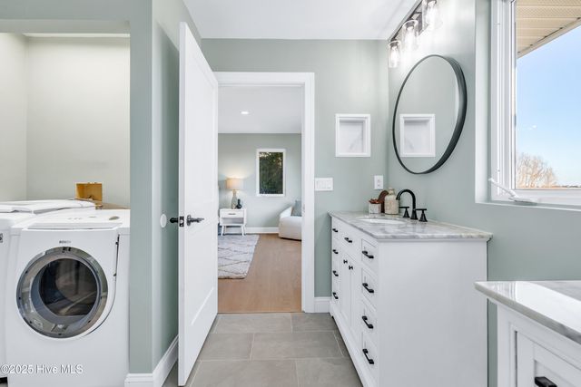 119 Sound View Drive N, Hampstead, NC 28443