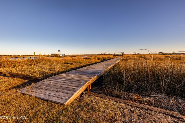 119 Sound View Drive N, Hampstead, NC 28443