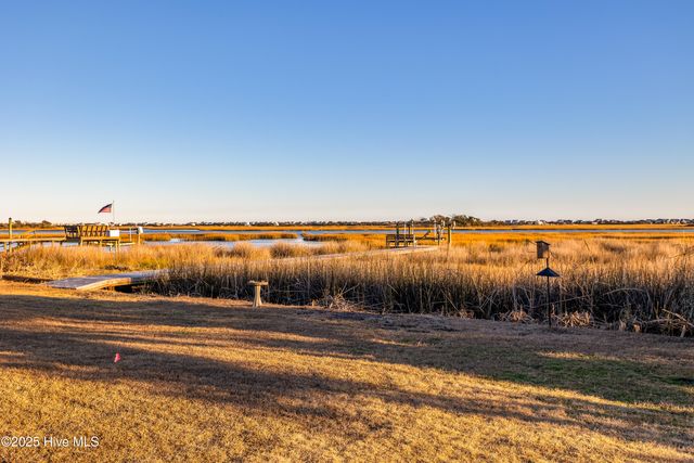 119 Sound View Drive N, Hampstead, NC 28443