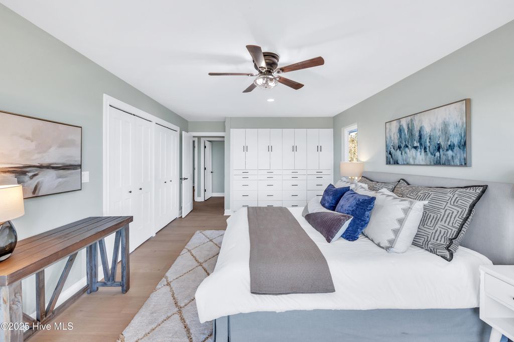 Image 30 of property listing at 119 Sound View Drive N, Hampstead, NC 28443