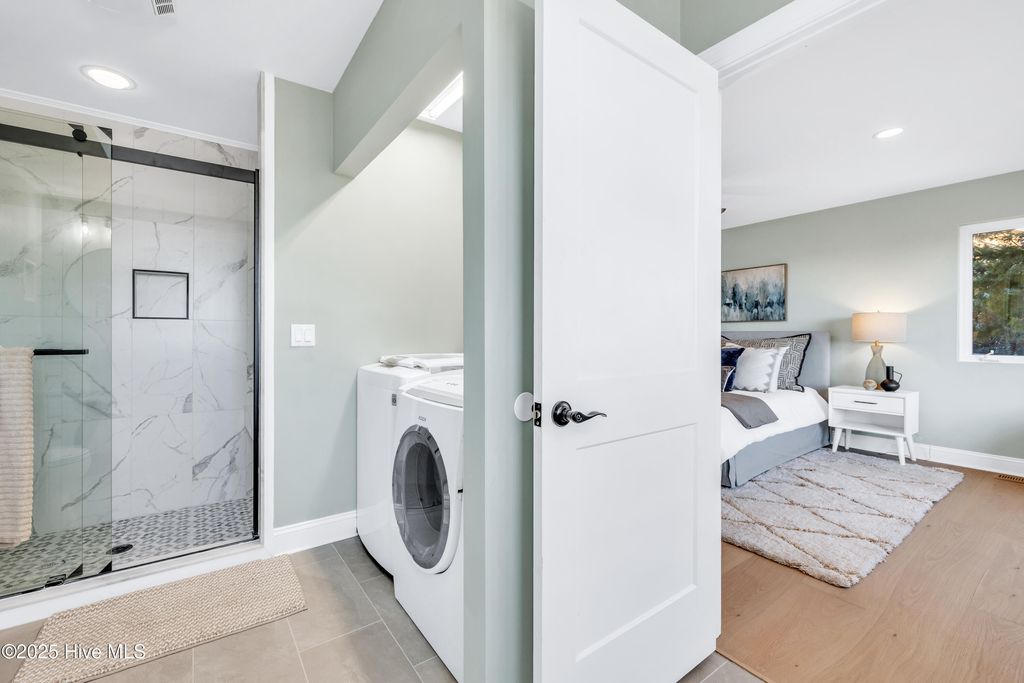 Image 34 of property listing at 119 Sound View Drive N, Hampstead, NC 28443