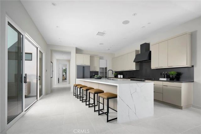 4453 Thunderbird Way, Palm Springs, CA 92262