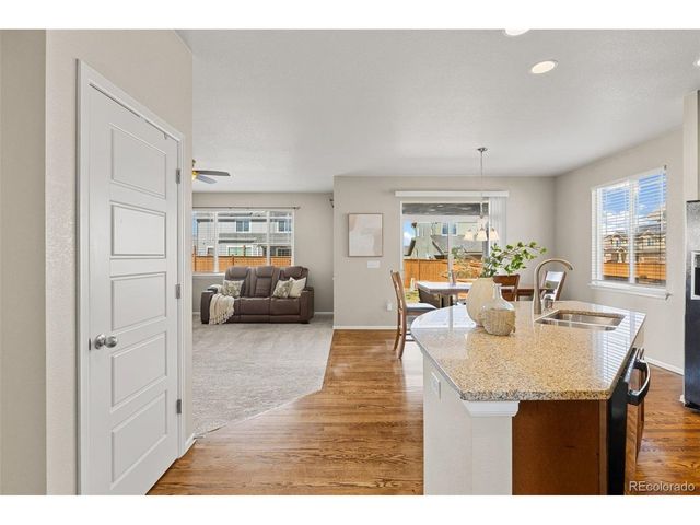 163 N Jamestown Way, Aurora, CO 80018